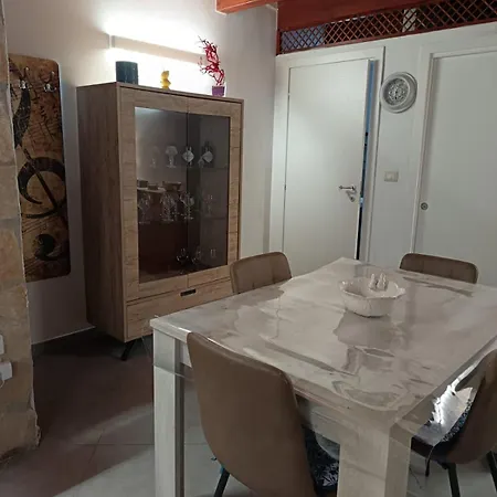 Al Bastione 2 Bed & Breakfast 3*